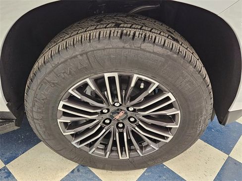 New 2025 GMC Yukon XL Elevation image 16