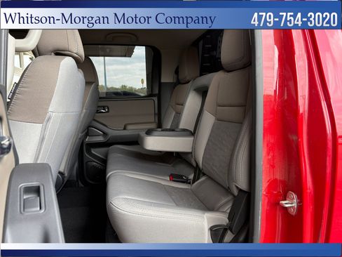 Used 2024 Nissan Frontier SV w/ SV Convenience Package image 34