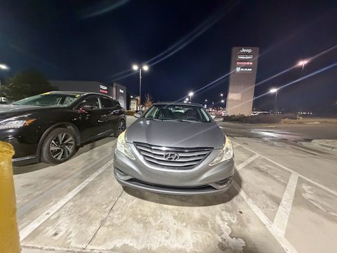 Used 2013 Hyundai Sonata GLS image 8