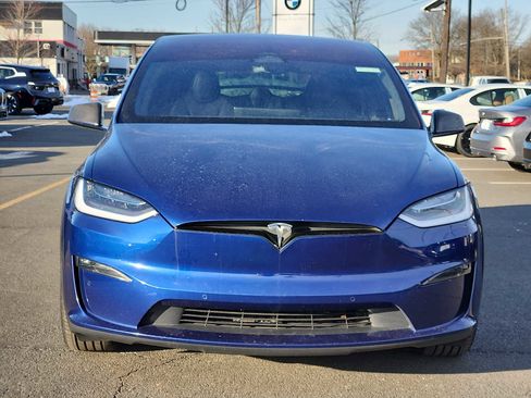 Used 2022 Tesla Model X image 2
