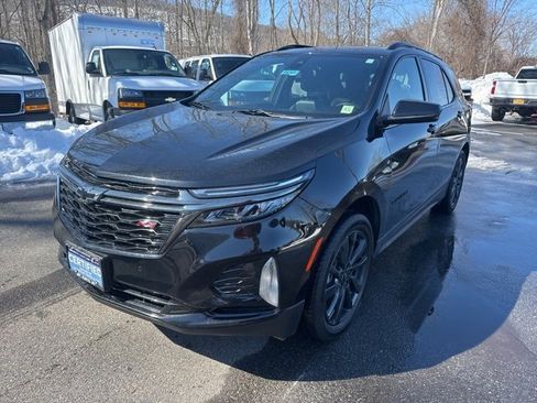 Certified 2023 Chevrolet Equinox RS image 1