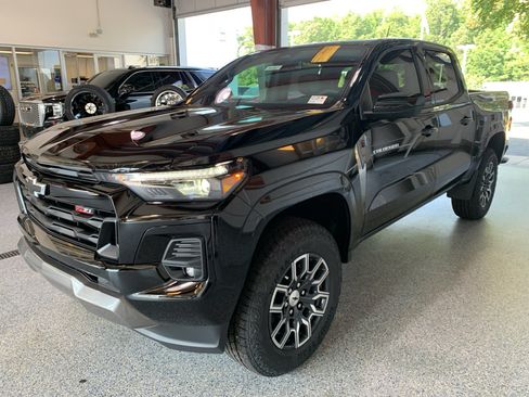 New 2026 Chevrolet Colorado Z71 w/ Technology Package AWD/4WD image 4