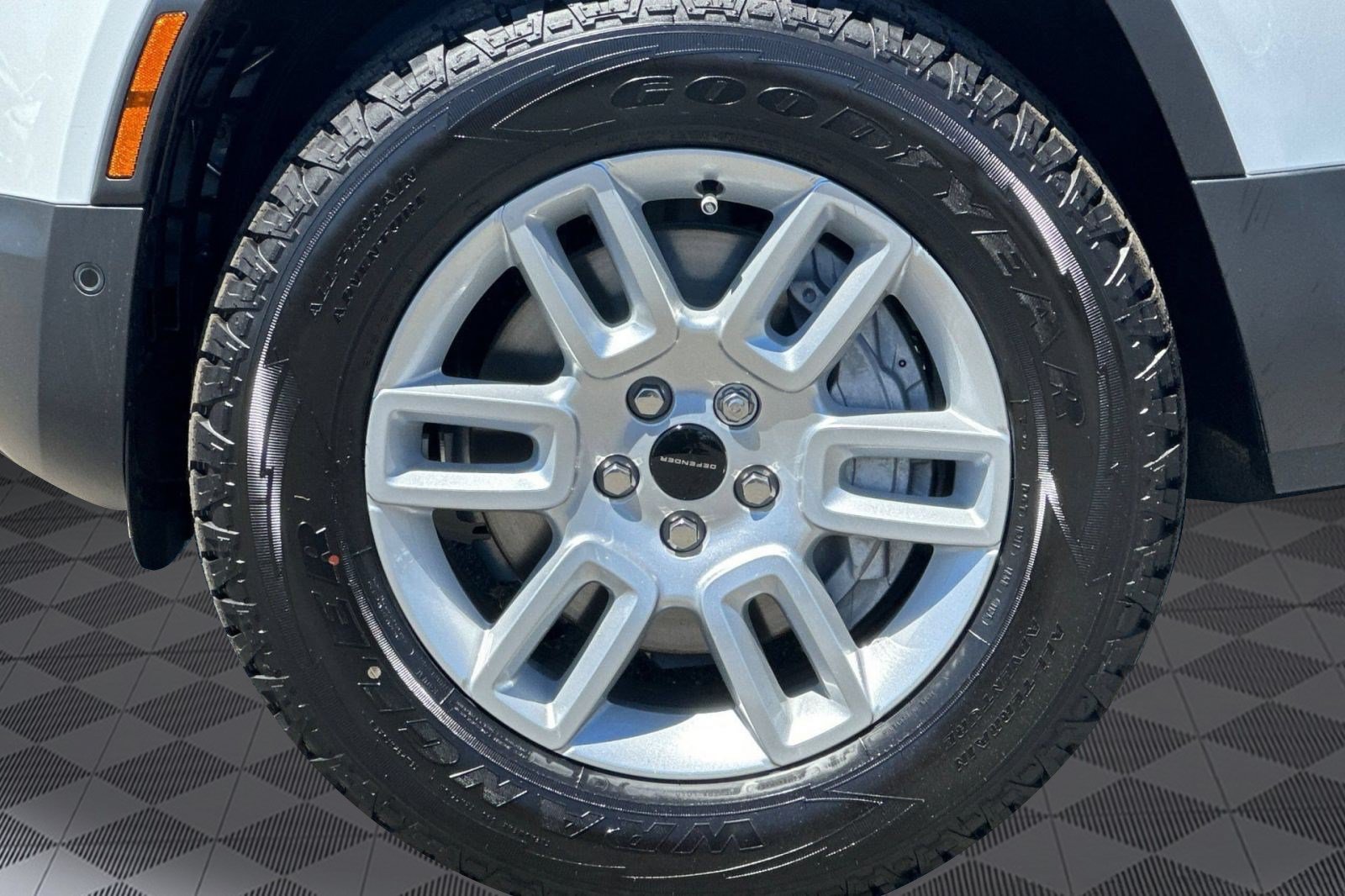 New 2026 Land Rover Defender 110 S AWD/4WD image 11