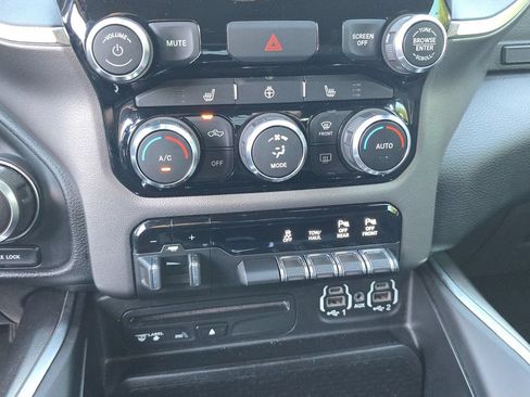 Used 2019 RAM 1500 Big Horn RWD image 30