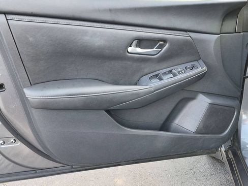 Used 2025 Nissan Sentra SV w/ All-Weather Package FWD image 12
