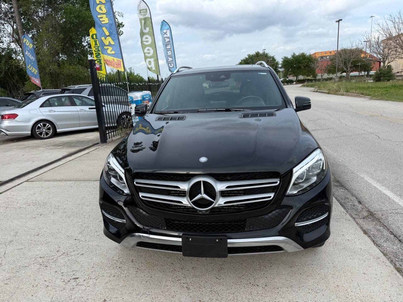 Used 2016 Mercedes-Benz GLE 300d 4MATIC image 3