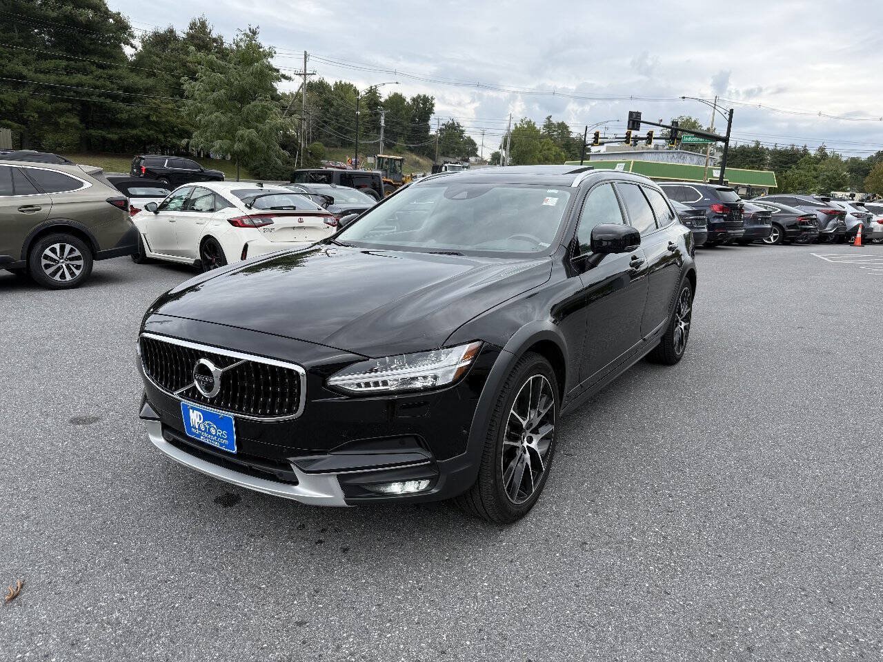 Used 2020 Volvo V90 T6 Cross Country AWD/4WD image 3