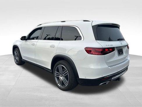 Used 2025 Mercedes-Benz GLS 450 4MATIC image 4