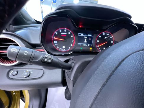 Used 2024 Chevrolet Trax RS w/ Driver Confidence Package FWD image 18