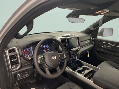 New 2026 RAM 1500 Big Horn w/ Night Edition AWD/4WD image 7