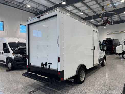 Used 2023 Ford Transit 350 DRW RWD image 5
