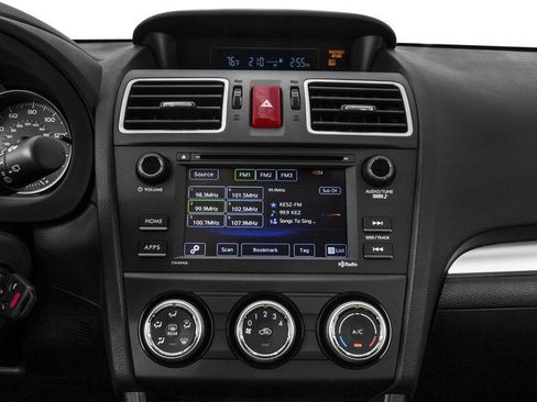 Used 2016 Subaru Impreza 2.0i Premium AWD/4WD image 12