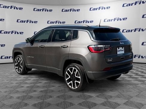 Used 2018 Jeep Compass Limited w/ Navigation Group AWD/4WD image 3