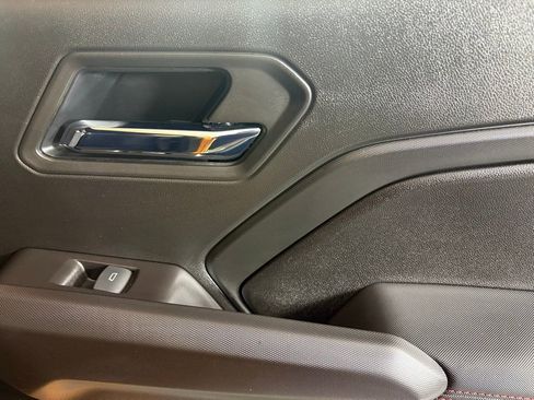 Used 2025 Chevrolet Colorado Z71 image 15