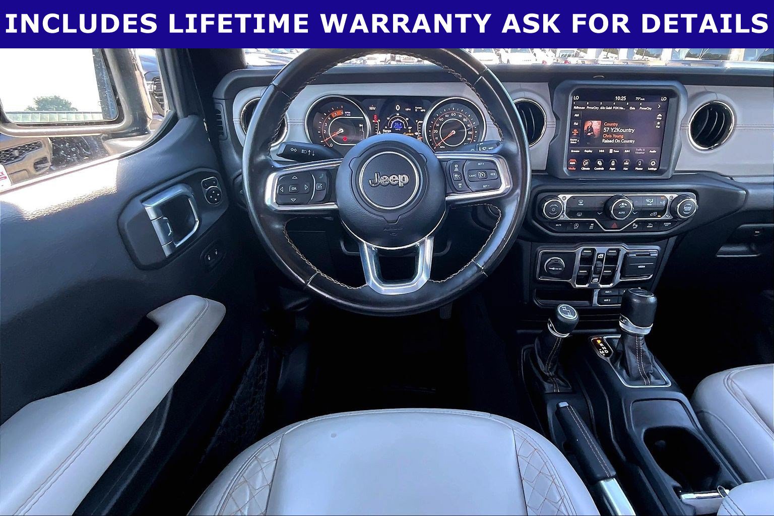Used 2022 Jeep Gladiator Overland AWD/4WD image 5