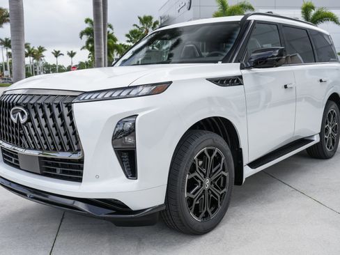 New 2026 INFINITI QX80 4WD w/ Sport Exterior Package image 5
