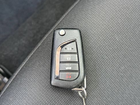 Used 2025 Toyota Corolla LE FWD image 23
