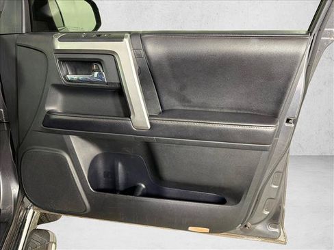 Used 2016 Toyota 4Runner Limited RWD image 16