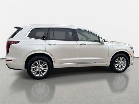 New 2025 Cadillac XT6 Luxury w/ LPO, Floor Liner Package image 7