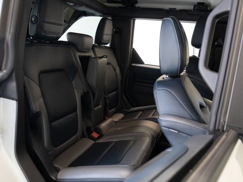 Used 2024 Ford Bronco Outer Banks AWD/4WD image 23