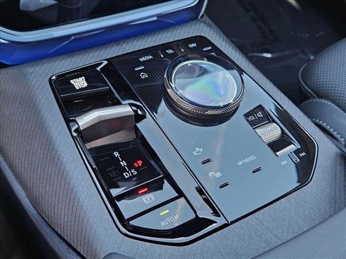 Used 2025 BMW X3 xDrive30i w/ Premium Package image 12