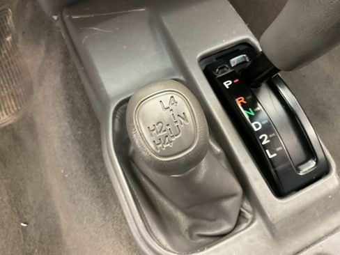 Used 2004 Toyota Tacoma 4x4 Xtracab V6 image 14