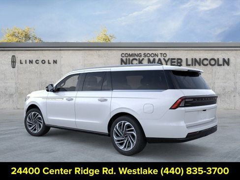 New 2026 Lincoln Navigator L Reserve AWD/4WD image 4