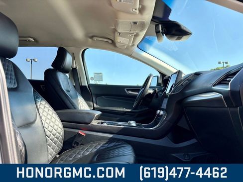 Used 2024 Ford Edge Titanium image 22