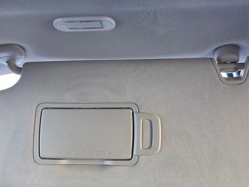 Certified 2022 Nissan Pathfinder SL FWD image 22