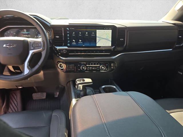 Used 2024 Chevrolet Silverado 1500 LT Trail Boss w/ Convenience Package II AWD/4WD image 17