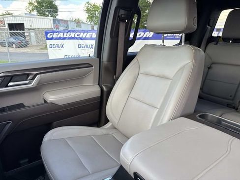 Used 2024 Chevrolet Silverado 1500 LTZ AWD/4WD image 38