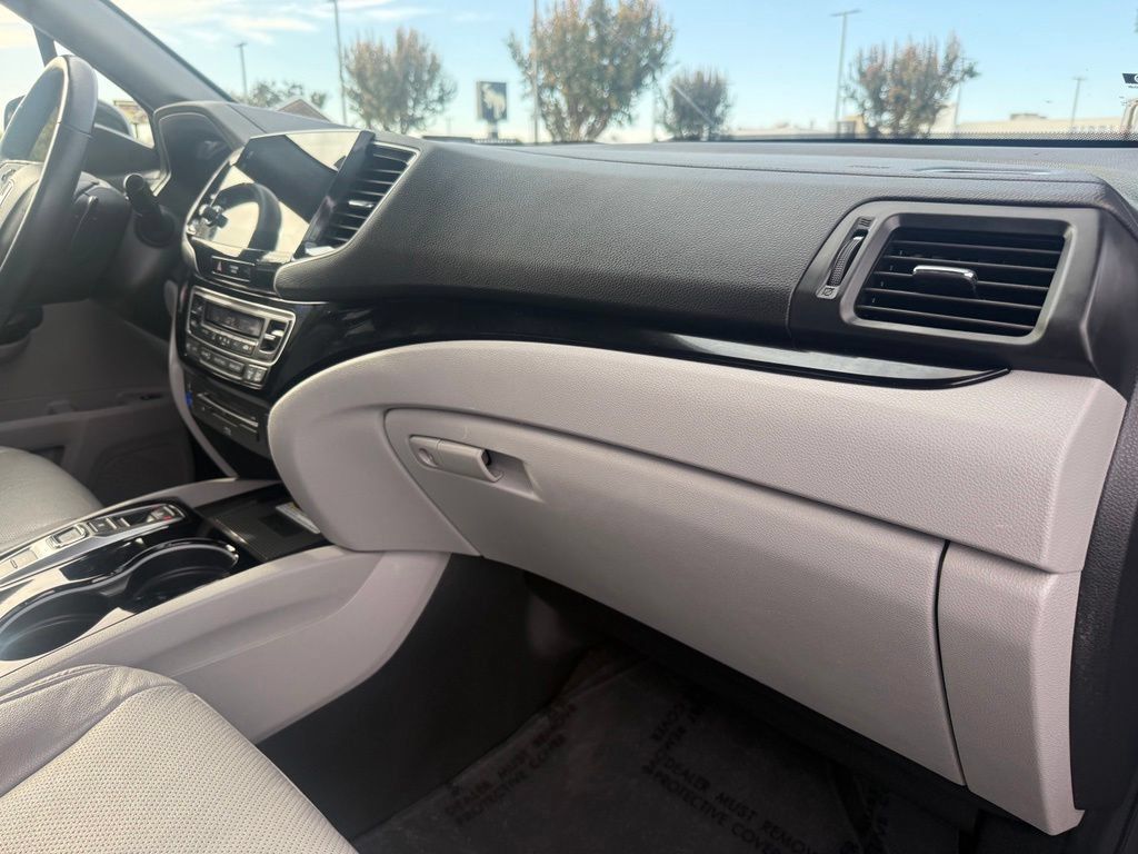 Used 2021 Honda Pilot Elite image 69