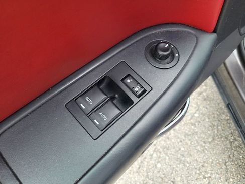 Used 2014 Dodge Challenger SXT RWD image 11
