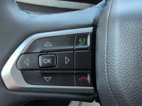 Certified 2024 Jeep Compass Latitude image 22