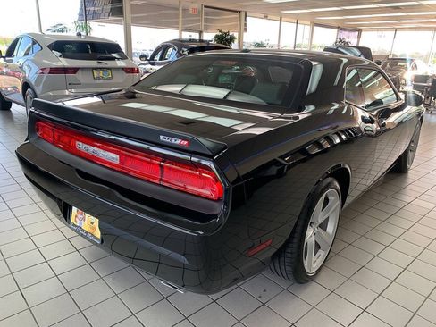 Used 2008 Dodge Challenger SRT8 RWD image 7