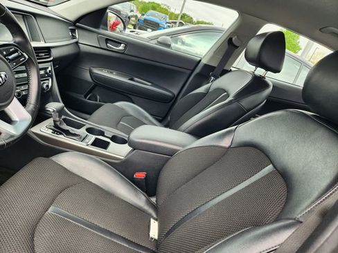 Used 2020 Kia Optima S FWD image 11