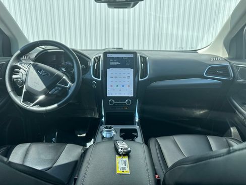 Certified 2022 Ford Edge Titanium w/ Equipment Group 301A AWD/4WD image 37