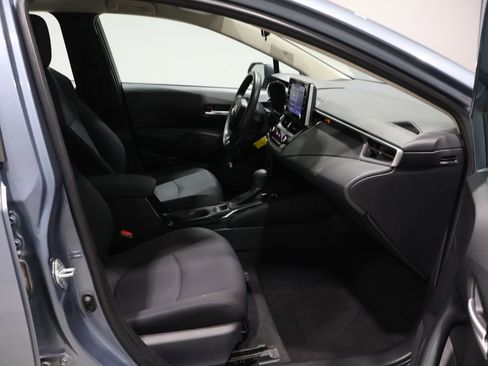 Used 2021 Toyota Corolla LE image 21