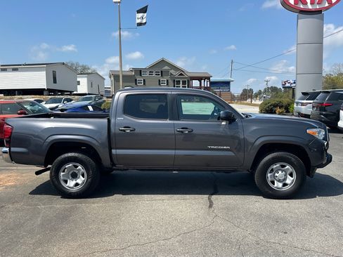 Used 2023 Toyota Tacoma SR5 RWD image 2