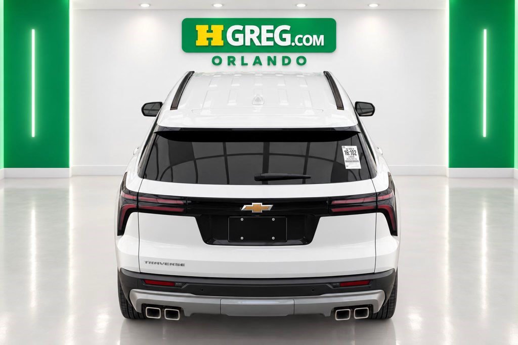 Used 2026 Chevrolet Traverse LT w/ Driver Confidence Package FWD image 8