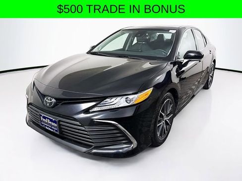Used 2023 Toyota Camry XLE w/ Navigation Package AWD/4WD image 3