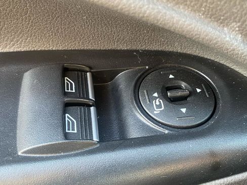 Used 2020 Ford Transit Connect XLT image 29