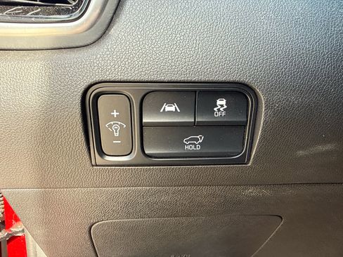 Used 2023 Kia Sorento SX image 17