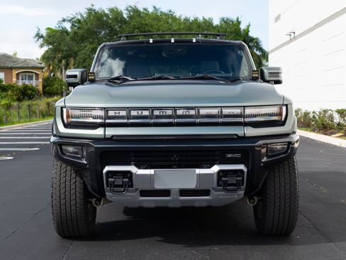 Used 2024 GMC Hummer EV 3X w/ LPO, Illumination Package image 2