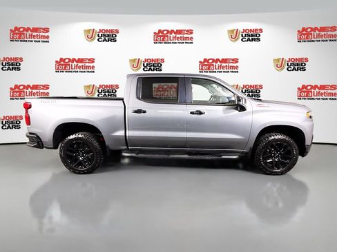 Used 2021 Chevrolet Silverado 1500 LT Trail Boss w/ LT Trail Boss Premium Package AWD/4WD image 16