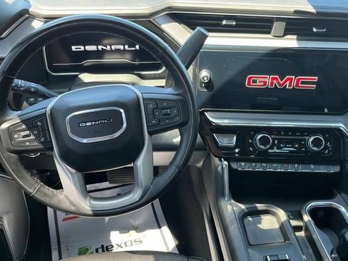 Used 2024 GMC Sierra 2500 Denali w/ Denali Reserve Package AWD/4WD image 17