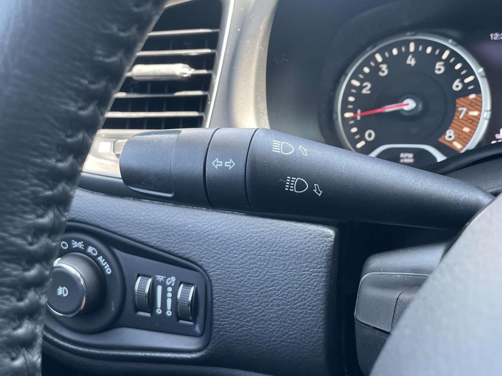 Used 2023 Jeep Renegade Limited AWD/4WD image 22