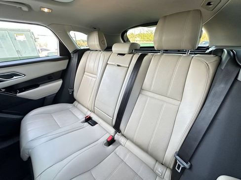 Used 2019 Land Rover Range Rover Velar S AWD/4WD image 31