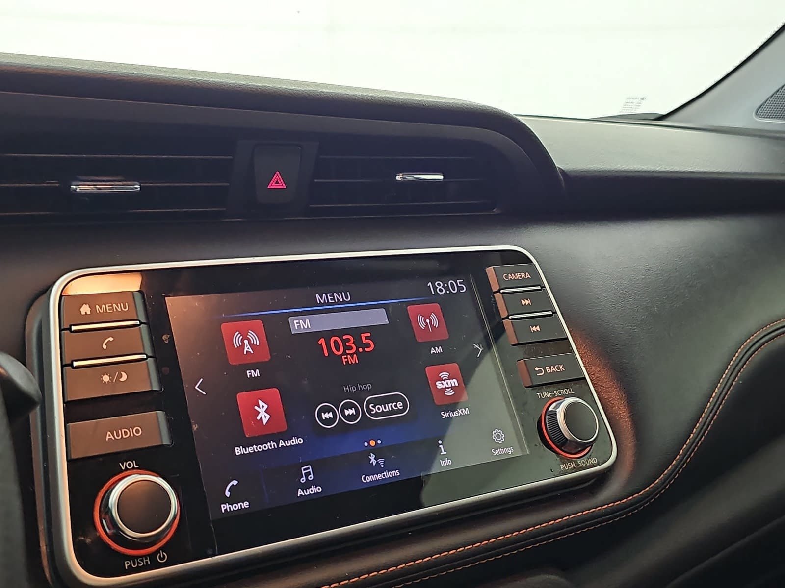 Used 2020 Nissan Kicks SR w/ SR Premium Package FWD image 19