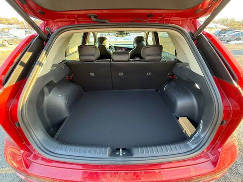 New 2025 Kia Niro SX Touring image 26